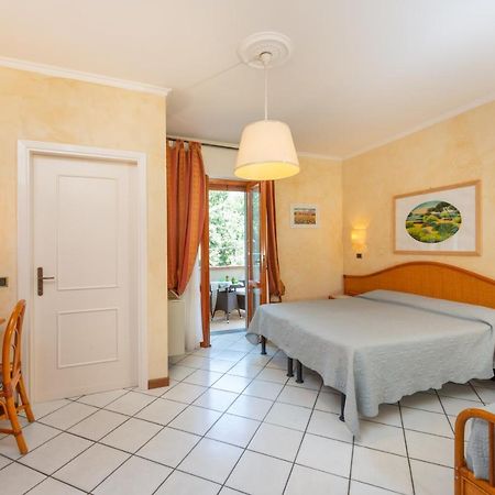 Hotel Tirreno Forte dei Marmi Bagian luar foto