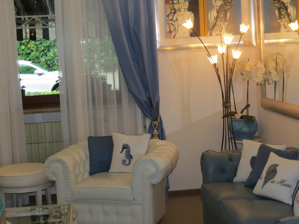 Hotel Tirreno Forte dei Marmi Bagian luar foto